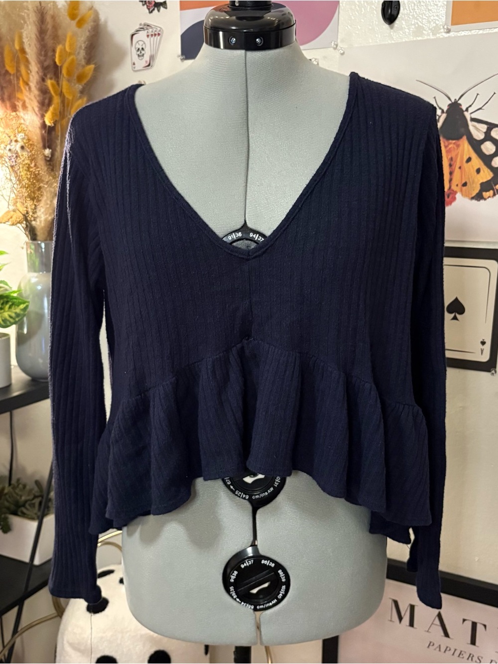 Altar’d State Navy Ribbed Ruffle Peplum Top Size M